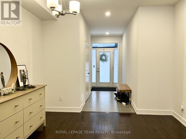 Photo du bâtiment - 57 Heirloom St