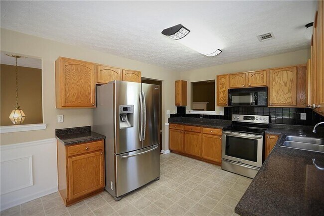 Foto del edificio - 1435 Stephens Pond View