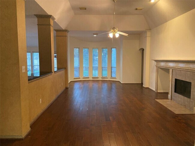 Foto del edificio - 3115 Chappelwood Dr