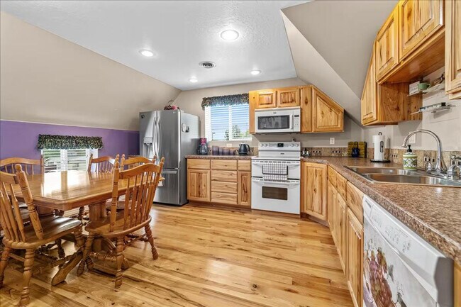 Foto del edificio - 203 6th Ave S