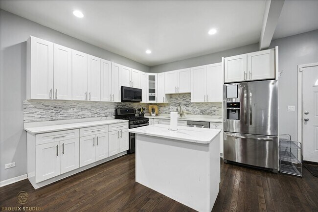 Foto del edificio - 352 N Avers Ave