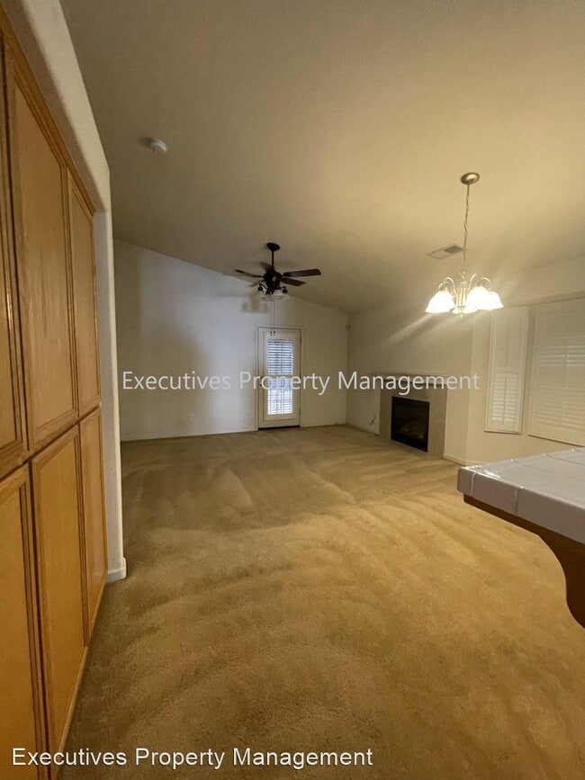 Building Photo - 4 br, 2 bath House - 2145 Fir Ave