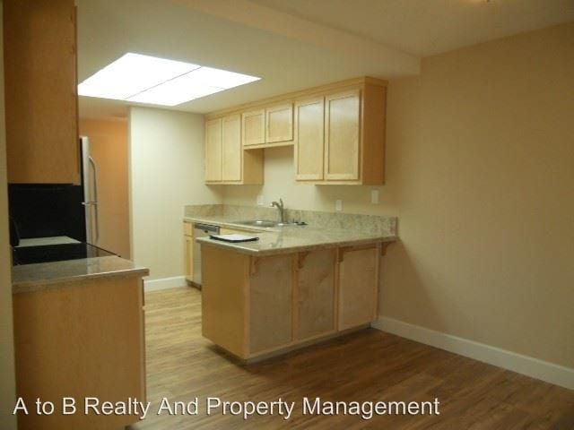 Building Photo - 2 br, 2 bath House - 5905 Hillview Ave