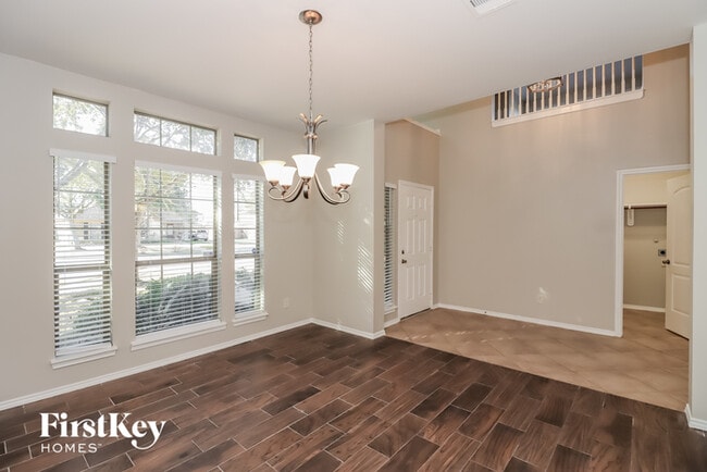 Foto del edificio - 2627 Diamond River Dr