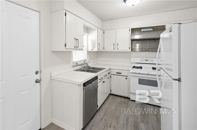 Foto del edificio - 4838 McCrary Rd