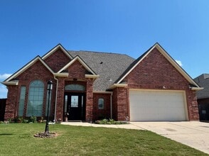 Building Photo - 5102 NE Haddington Pl