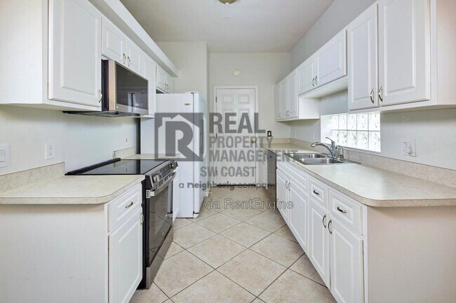 Building Photo - 10735 Maui Cir