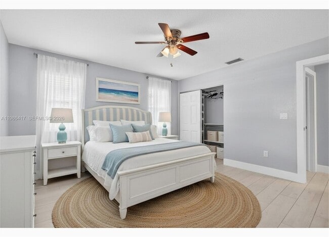 Building Photo - 217 SE 5th St