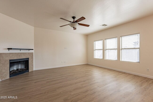 Building Photo - 17313 N 185th Dr