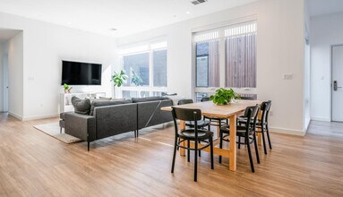 Building Photo - OSLOatlas (Furnished Bedrooms)