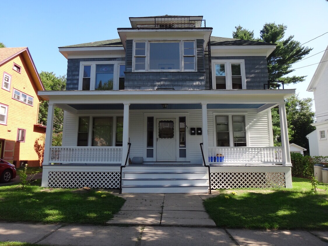 Primary Photo - 52 Revell Ave
