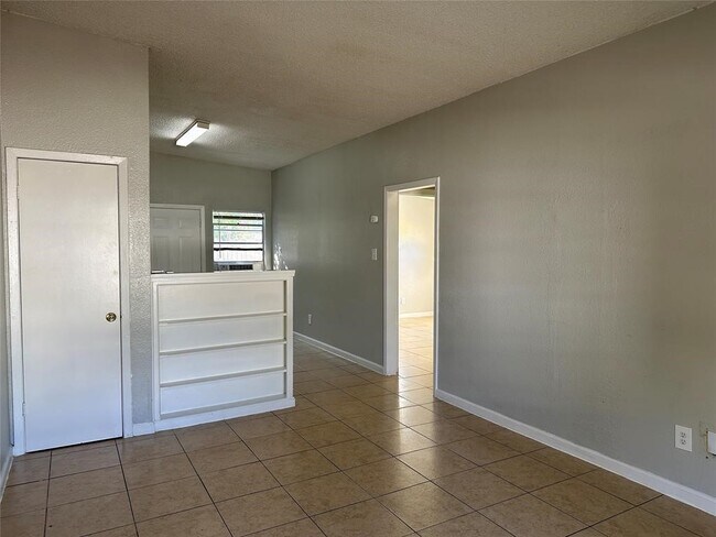 Foto del edificio - 3359 Frick Rd