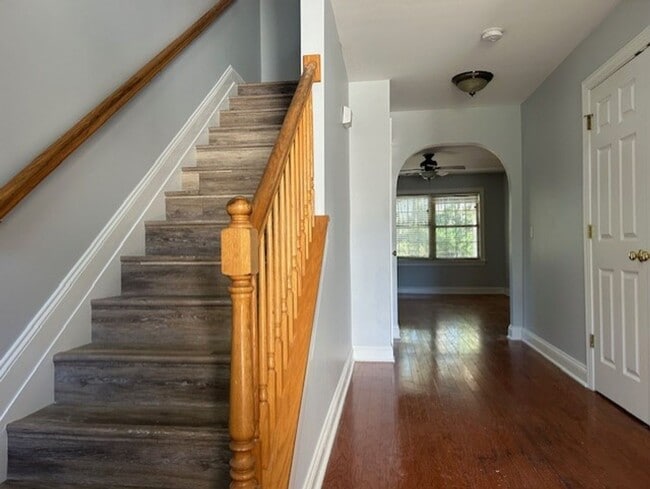 Building Photo - 268 Ceasar Pl