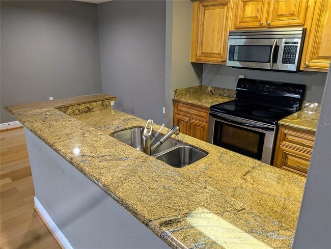 Building Photo - 4211 Chatham Oak Ct