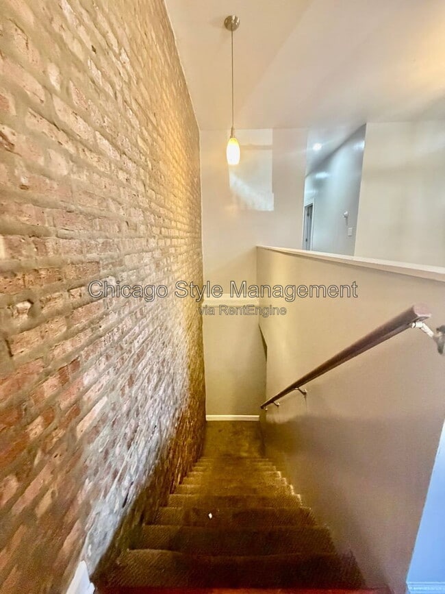 Building Photo - 5739 S Calumet Ave
