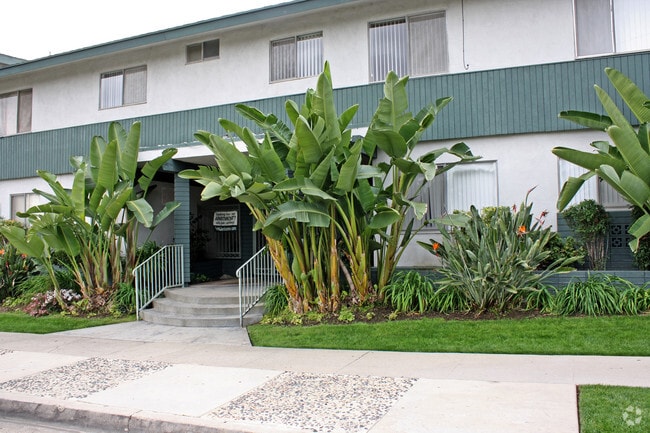 Building Photo - Fern Grove Apartments