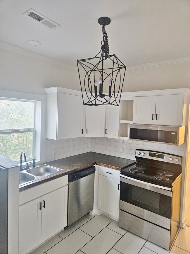 Foto del edificio - 807 2nd Ave NE