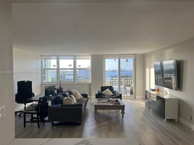 Foto del edificio - 2150 Sans Souci Blvd