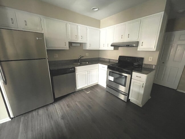 Building Photo - 4518 Beau Monde Dr