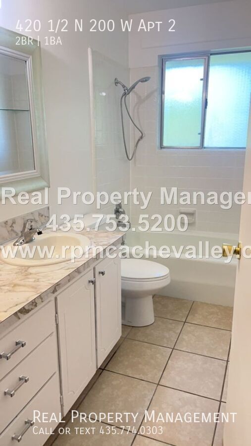 Foto del edificio - 420 1/2 N 200 W Apt 2-