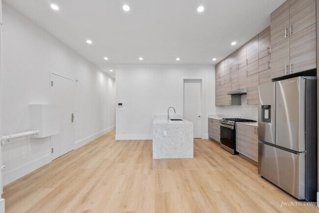 Building Photo - 4445 18th St