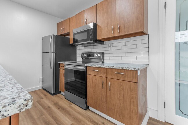 Foto del edificio - Welcome to this charming home located in t...