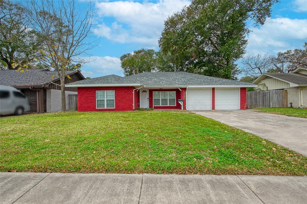 Primary Photo - 1337 Conrad Sauer Dr