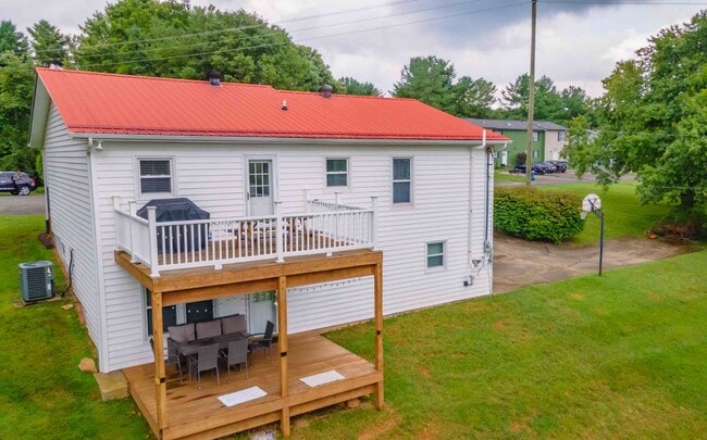 Building Photo - 81 Ashbrook Dr