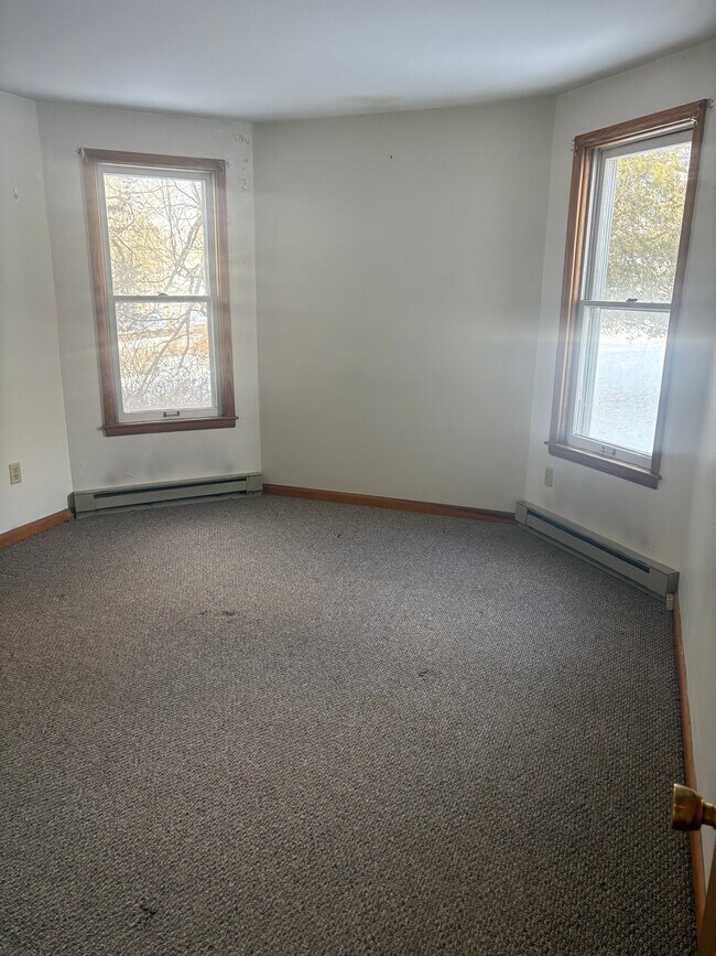 Foto del edificio - 1311 Gravel Pond Rd