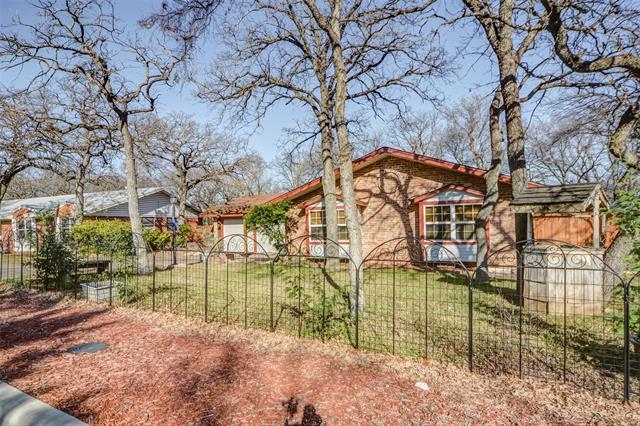 Building Photo - 1204 King Dr