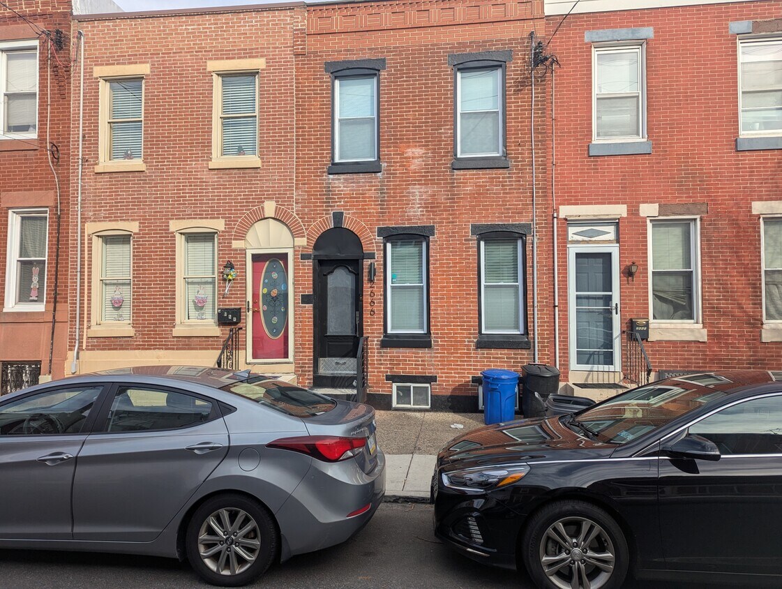 Primary Photo - 2666 Belgrade St