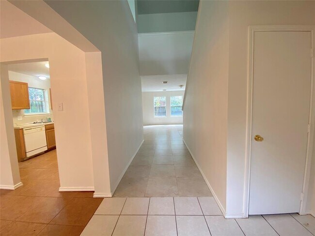 Foto del edificio - 3303 Bent Spring Ct