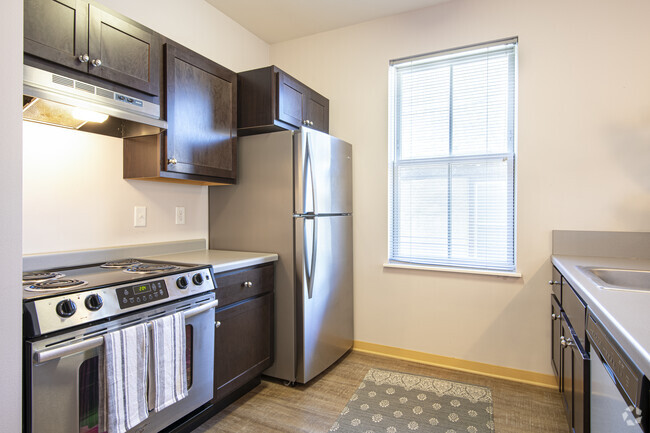 1HAB, 1BA - 516SF - Bassett Walk