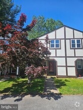 Building Photo - 5424 Jenmatt Dr