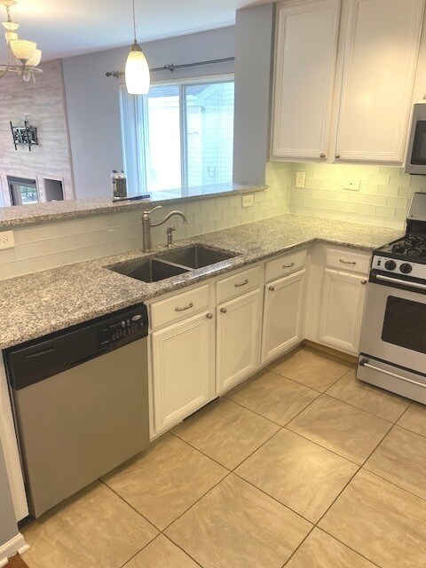 Foto del edificio - 2468 Hillsboro Ln