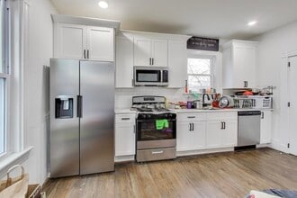 Building Photo - 65 Lambert Ave