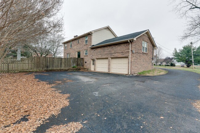 Foto del edificio - 103 Crosspointe