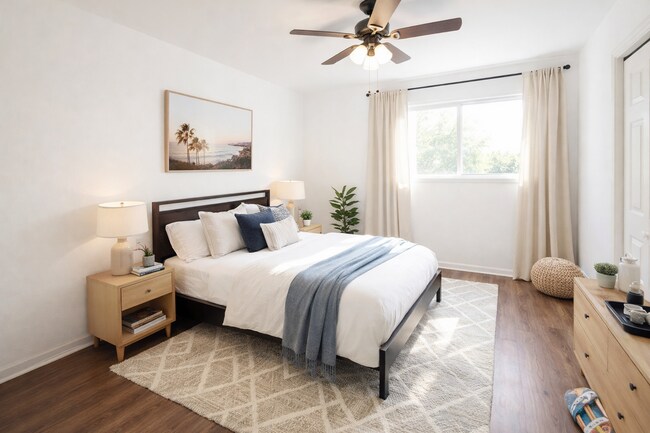 Foto del edificio - True 1 Bedroom Overlooking Doak Campbell