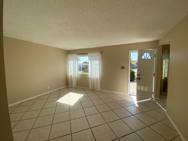 Foto del edificio - 2 Bedroom, 1 Bath Home in Encinitas