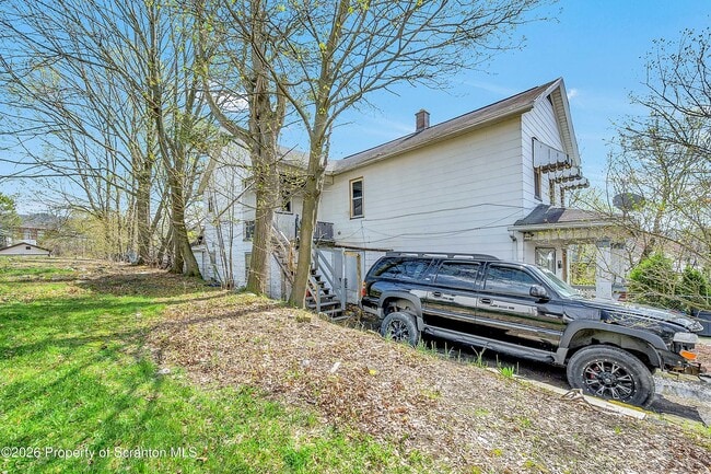 Foto del edificio - 1019 S Webster Ave