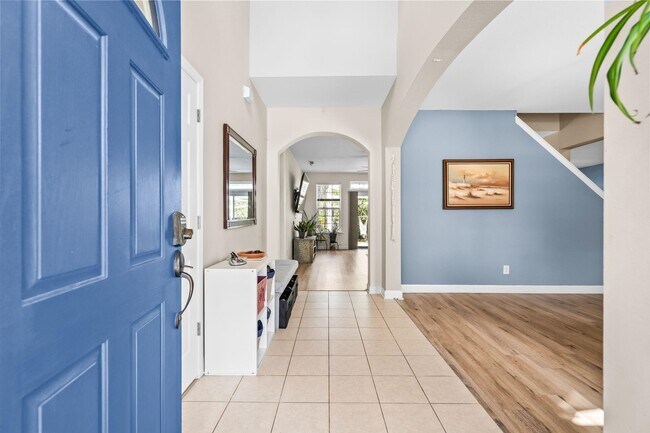 Foto del edificio - 587 Tuckahoe Rd