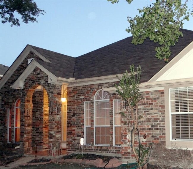 Building Photo - 7810 Coastway Dr