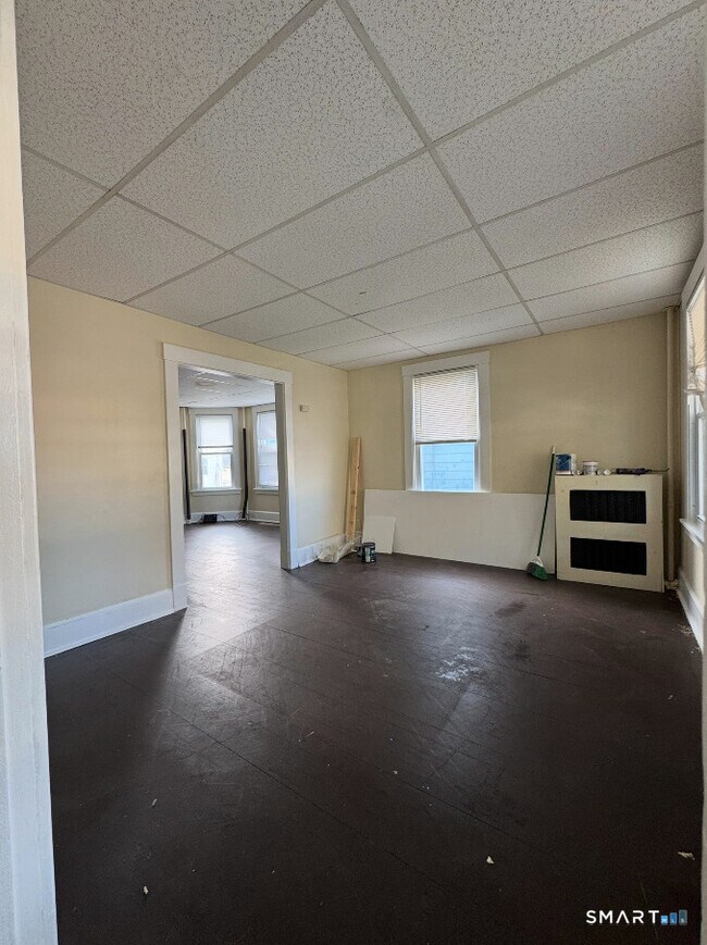 Foto del edificio - 144-146 Montauk Ave