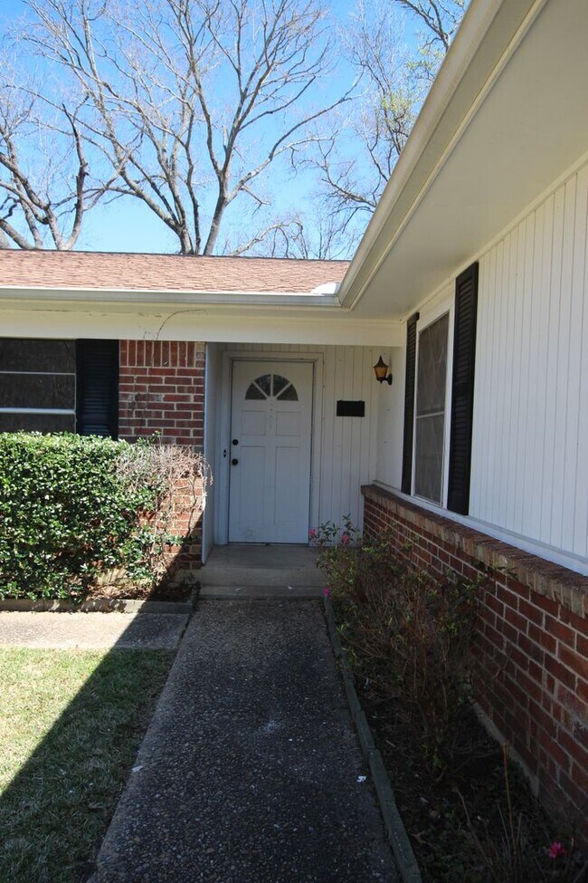 Foto del edificio - Tour Today! 3/2/2 in Tyler!