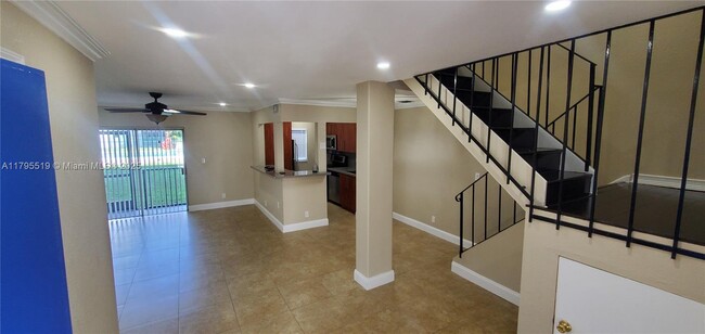 Foto del edificio - 7561 NW 16th St