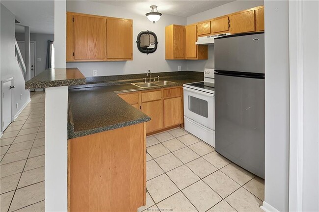 Photo - 2807 Wildflower Dr House