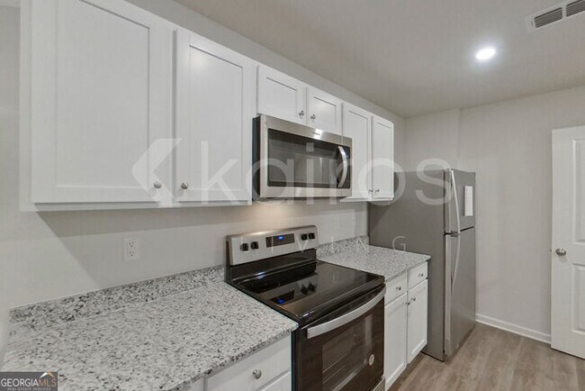 Building Photo - 528 Ivy Brook Way
