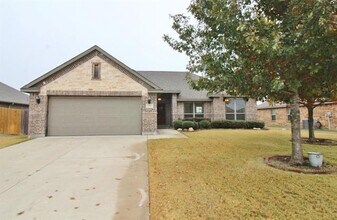 Building Photo - 122 Sierra Dr