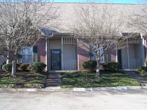 Building Photo - 6911 Kings Crossing Way