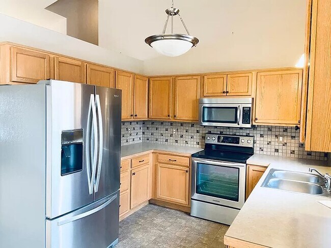 Foto del edificio - 246 Snow Goose Ave